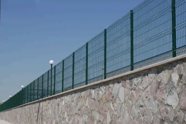 PANEL FENCE APPLICATIONS